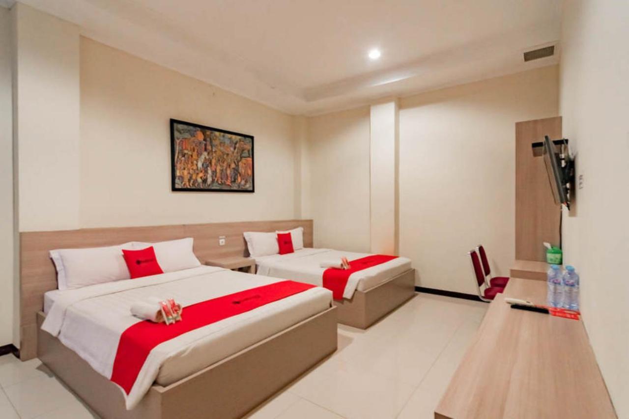 מלון Reddoorz Near Lembang Park & Zoo 2 מראה חיצוני תמונה