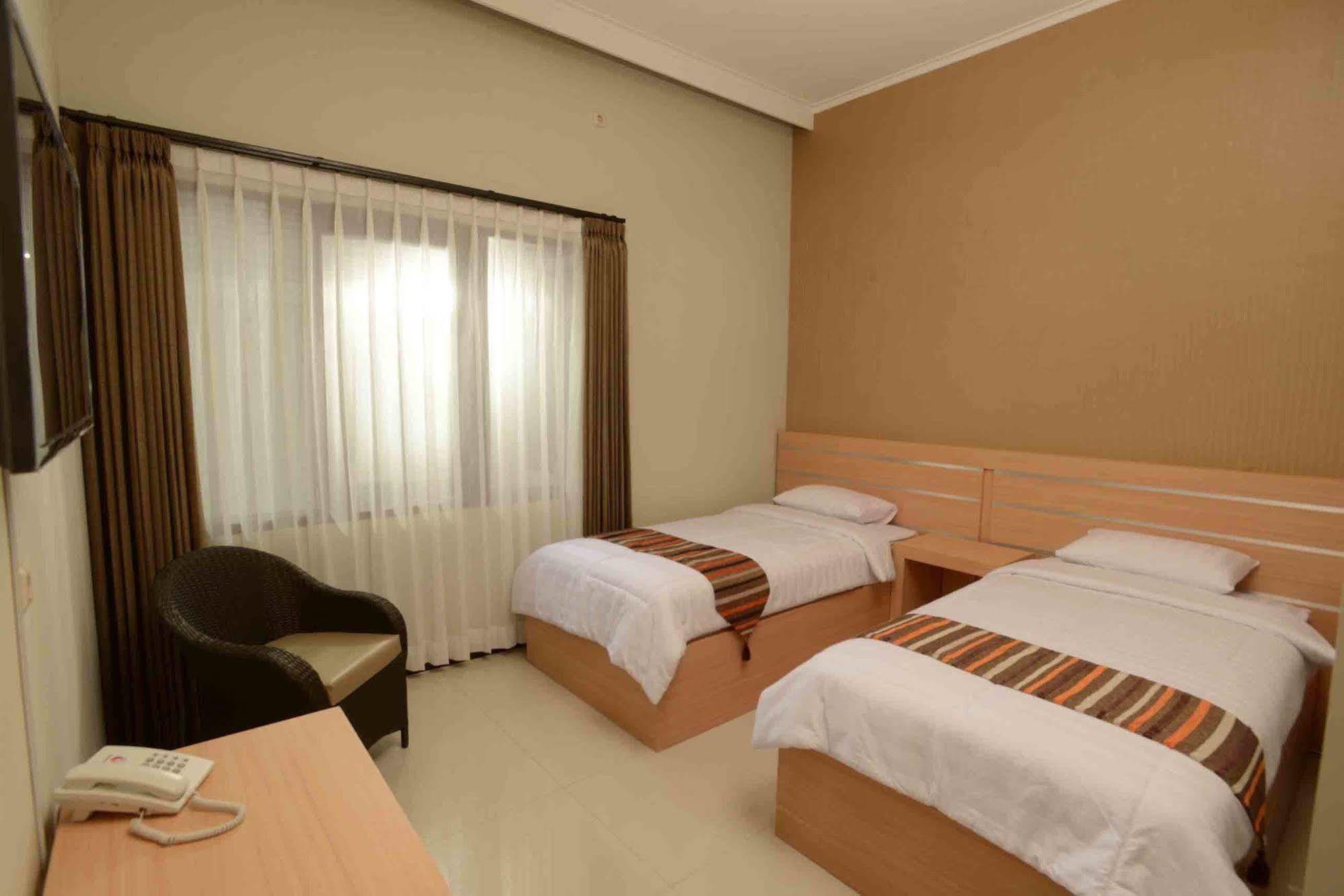 מלון Reddoorz Near Lembang Park & Zoo 2 מראה חיצוני תמונה