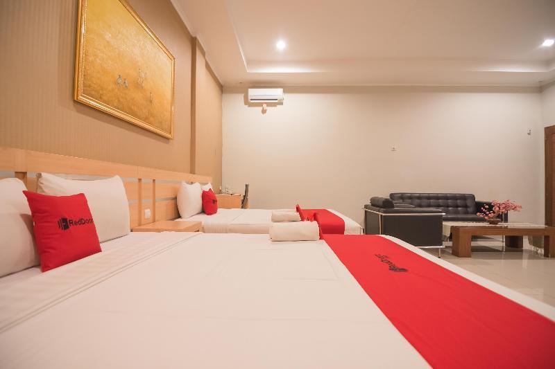 מלון Reddoorz Near Lembang Park & Zoo 2 מראה חיצוני תמונה